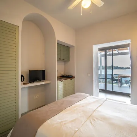 Gueney'in 5 Odasi מלון דירות דטקה