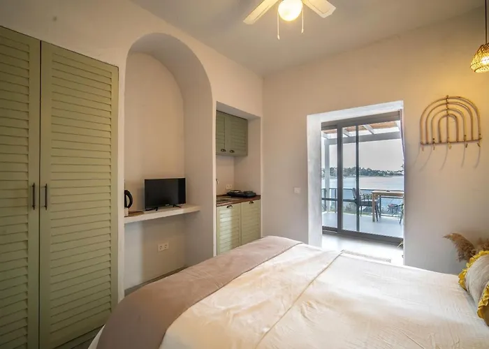 Gueney'in 5 Odasi Ξενοδοχείο με διαμερίσματα