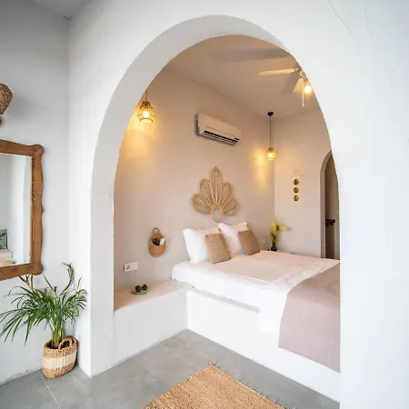 Gueney'in 5 Odasi شقة فندقية داتْشا