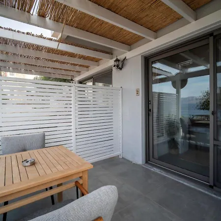 Gueney'in 5 Odasi アパートホテル ダッチャ